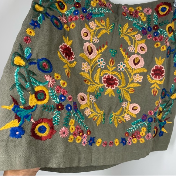 Umgee That’s my girl! Embroidered Mini Skirt Sz M - Picture 3 of 8